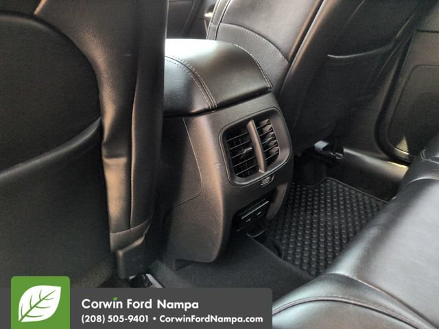 Used 2020 Jeep Cherokee Latitude Plus w/ Cold Weather Group AWD/4WD image 28