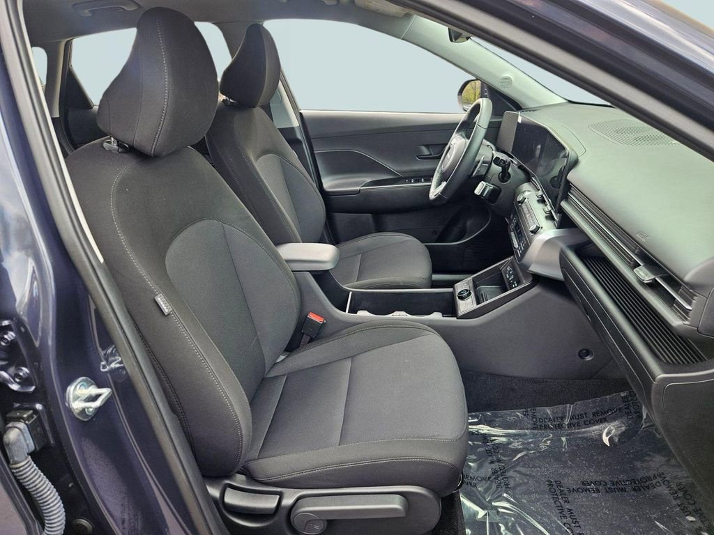 Certified 2025 Hyundai Kona SEL AWD/4WD image 27