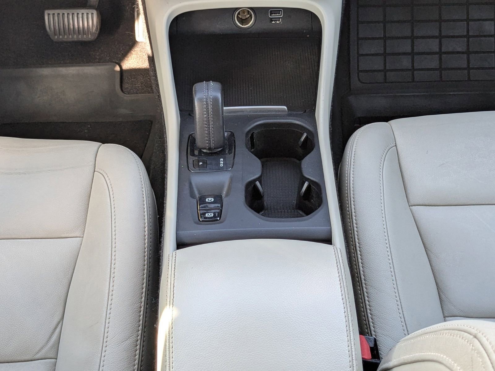 Used 2019 Volvo XC40 T5 Momentum image 20