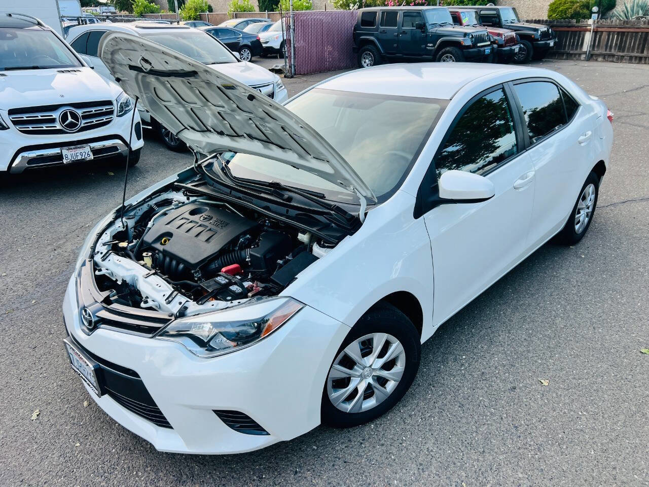 Used 2015 Toyota Corolla LE FWD image 10