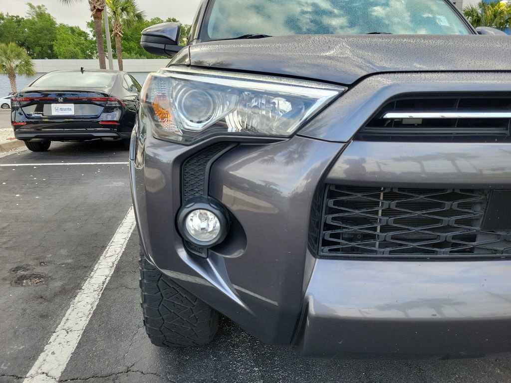 Used 2020 Toyota 4Runner SR5 image 8
