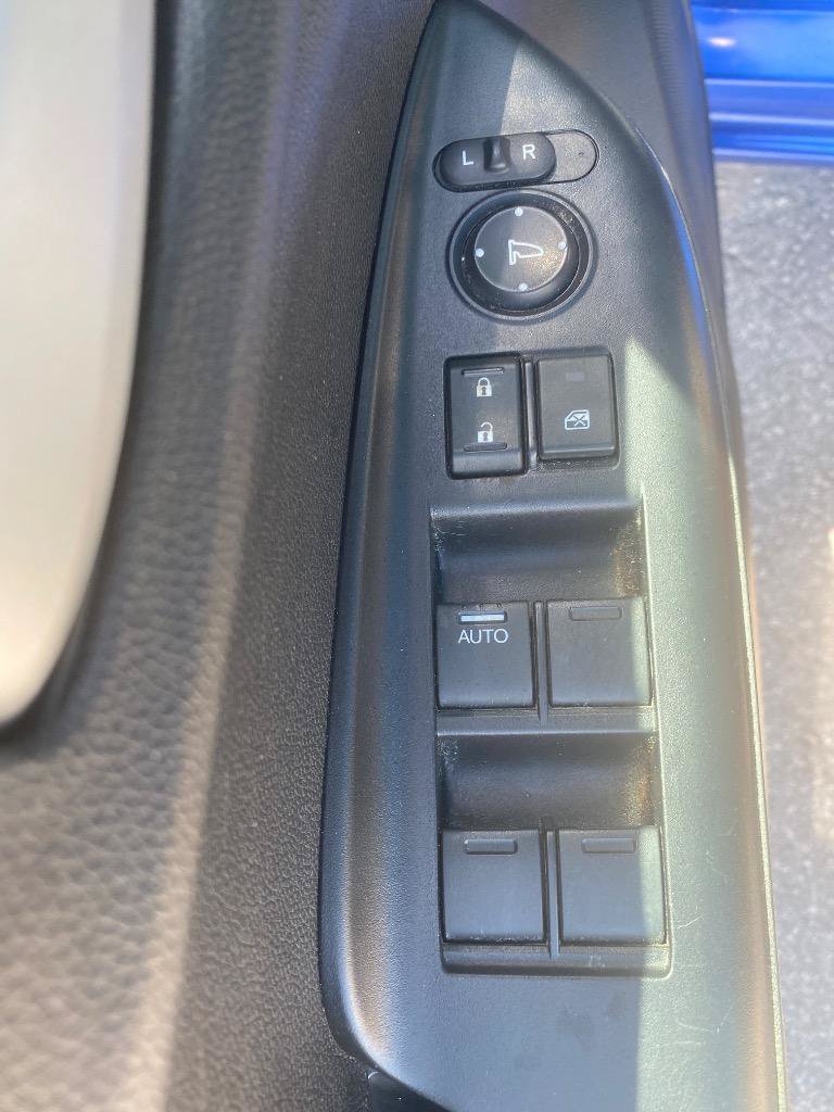 Used 2019 Honda Fit LX image 34