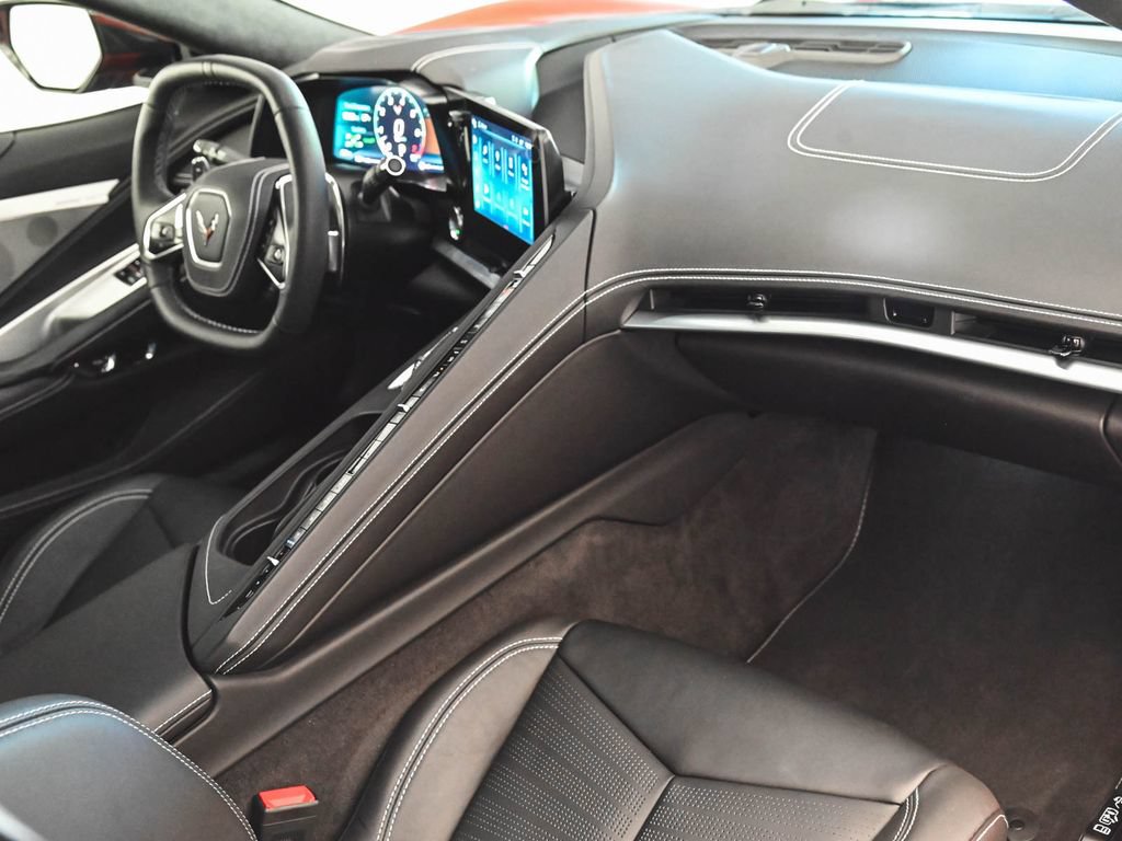 Used 2024 Chevrolet Corvette Stingray Premium Cpe w/ Z51 Performance Package RWD image 30