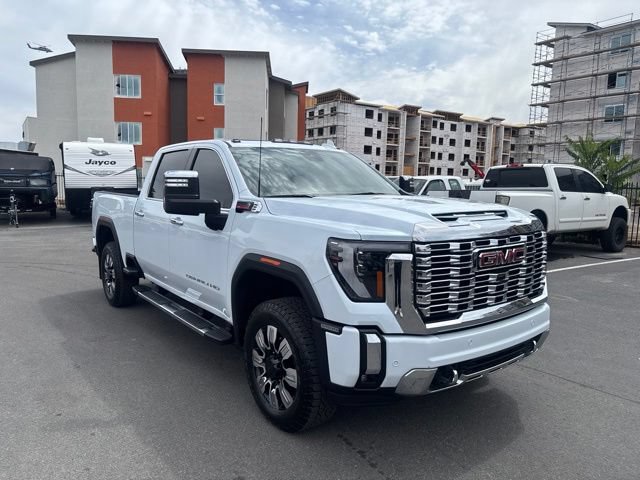 Used 2026 GMC Sierra 2500 Denali w/ Denali Reserve Package AWD/4WD image 4