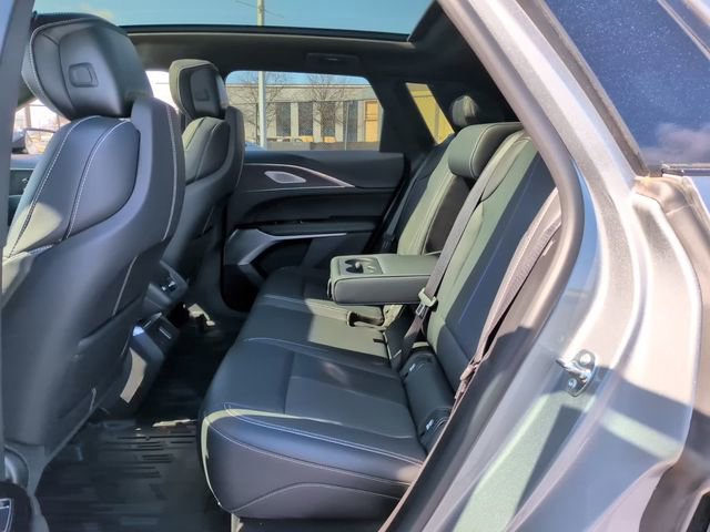 Used 2024 Cadillac Lyriq Luxury w/ LPO, Floor Liner Package image 14