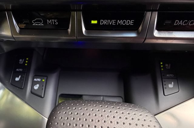 New 2026 Lexus LX 600 F Sport AWD/4WD image 32