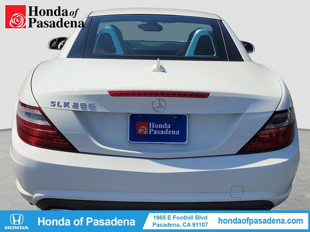 Used 2013 Mercedes-Benz SLK 250 image 4