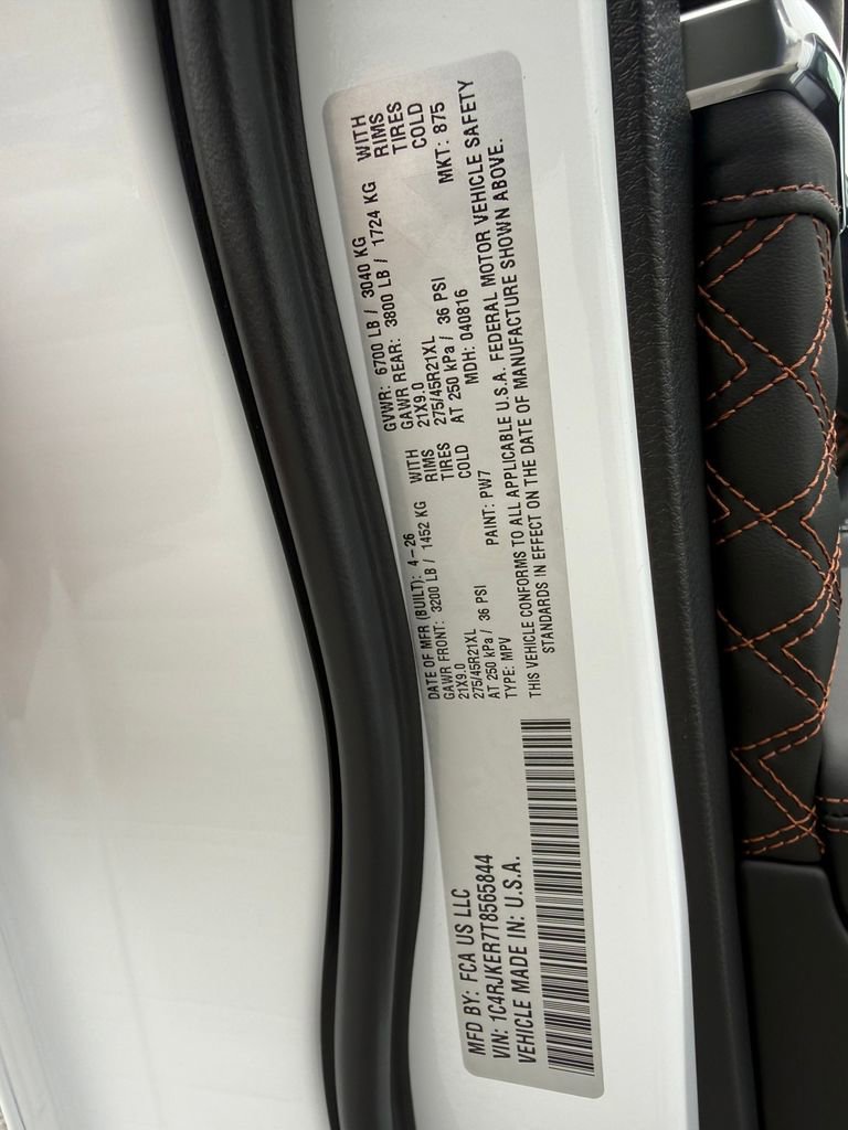 New 2026 Jeep Grand Cherokee L Summit w/ Obsidian Package AWD/4WD image 26