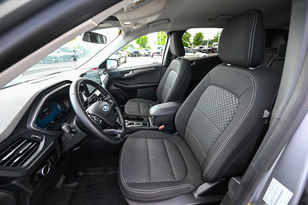Used 2023 Ford Escape Active w/ Tech Pack #2 AWD/4WD image 19