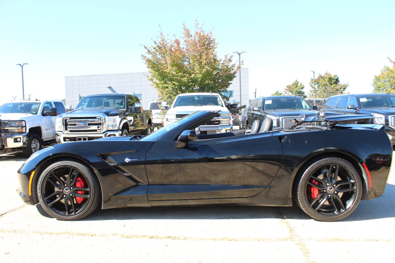 Used 2015 Chevrolet Corvette Stingray Convertible w/ 3LT Preferred Equipment Group image 5