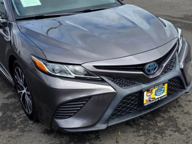 Used 2019 Toyota Camry SE w/ Audio Package FWD image 2