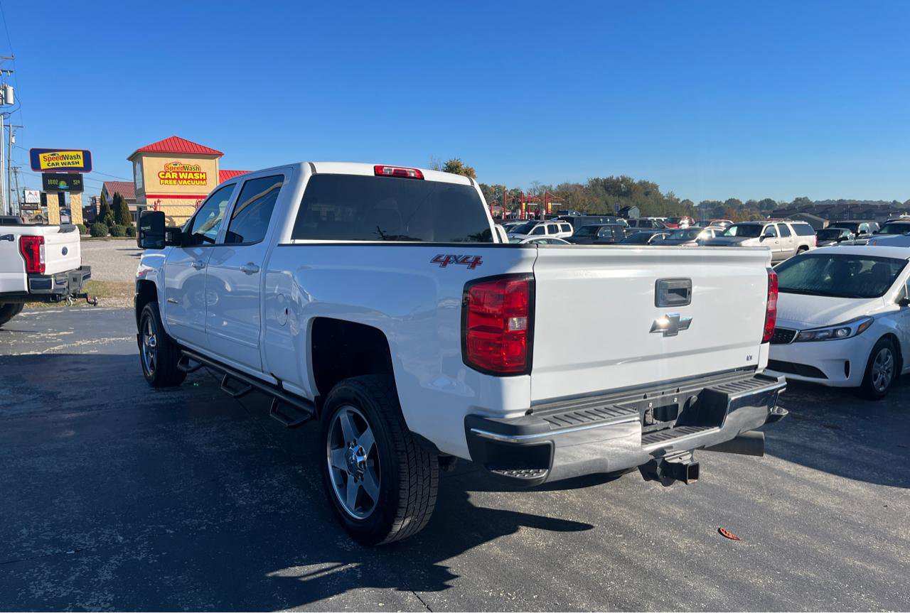 Used 2016 Chevrolet Silverado 2500 LT AWD/4WD image 5