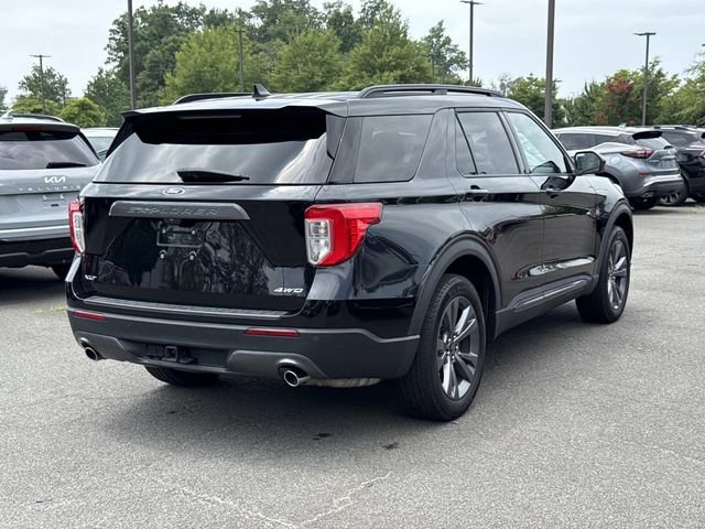 Used 2023 Ford Explorer XLT w/ Equipment Group 202A AWD/4WD image 2