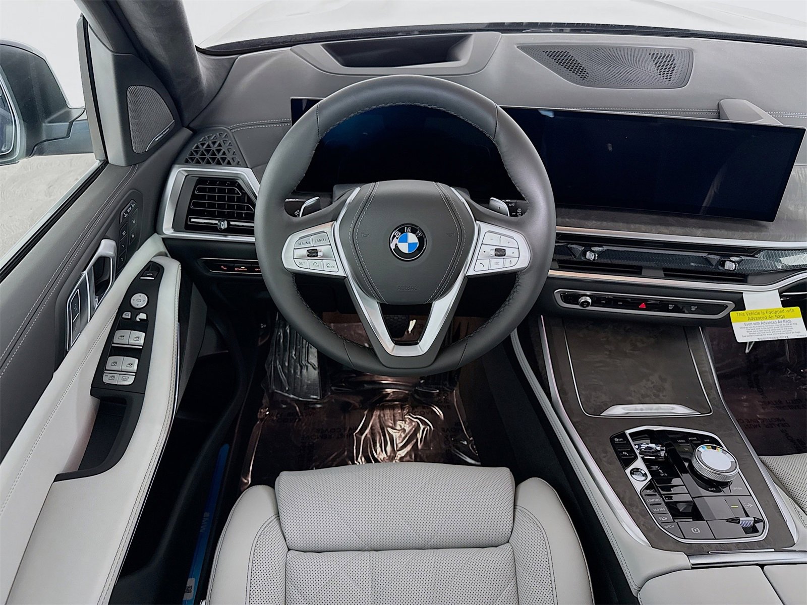 New 2026 BMW X7 xDrive40i w/ Executive Package image 24