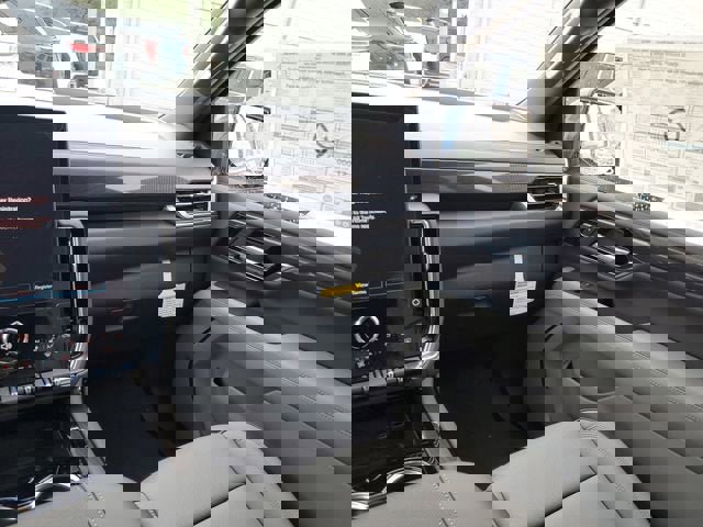 New 2026 GMC Yukon XL Elevation w/ Elevation Premium Package AWD/4WD image 15