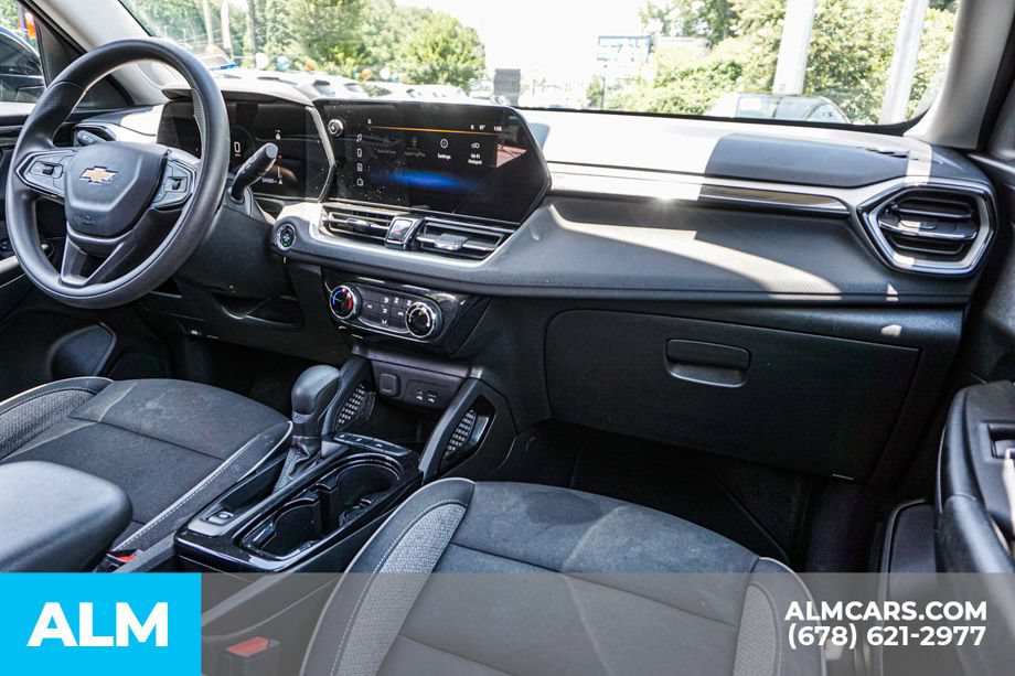 Used 2024 Chevrolet TrailBlazer LT FWD image 23