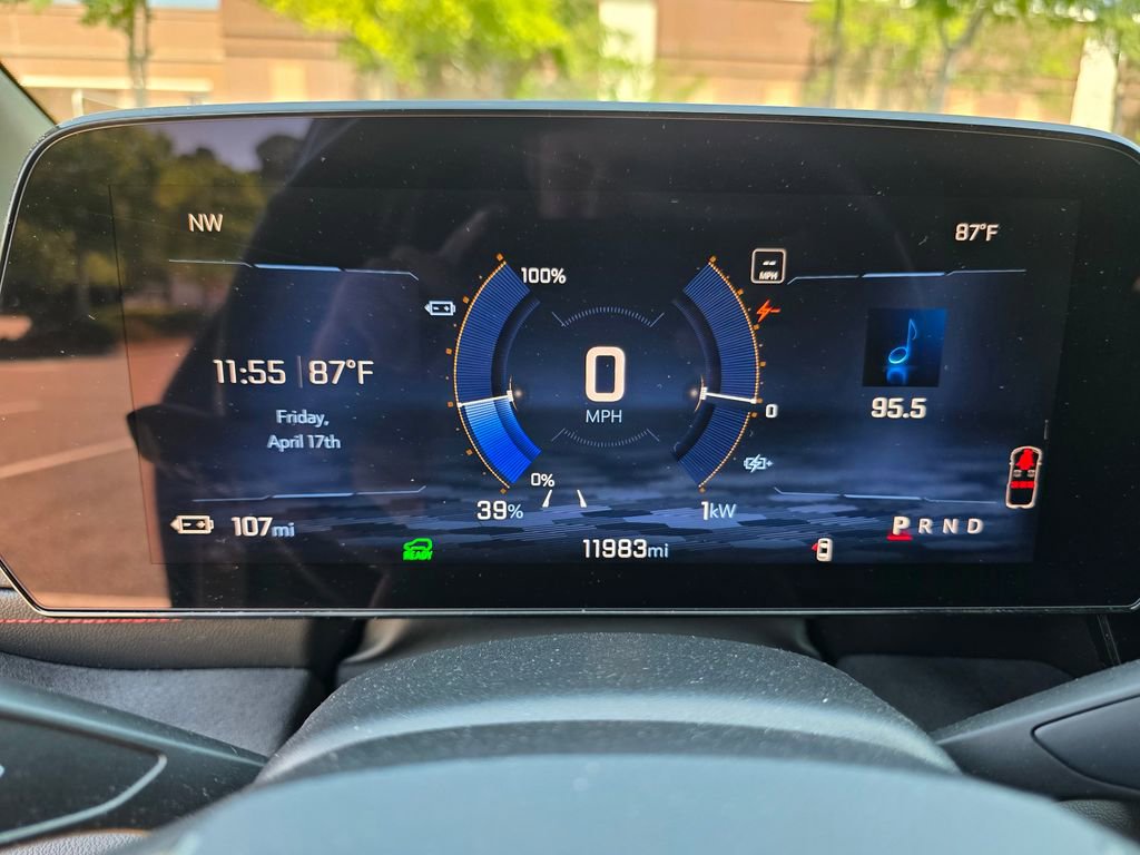 Certified 2025 Chevrolet Blazer EV RS AWD/4WD image 19