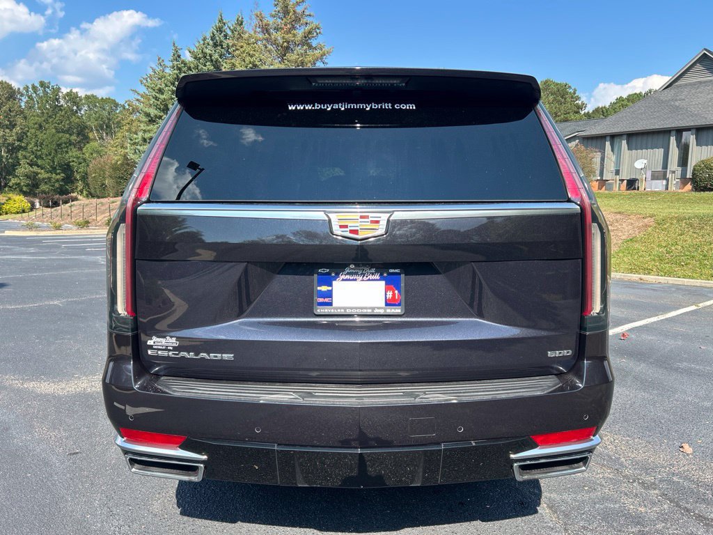 Used 2022 Cadillac Escalade ESV Premium Luxury AWD/4WD image 22