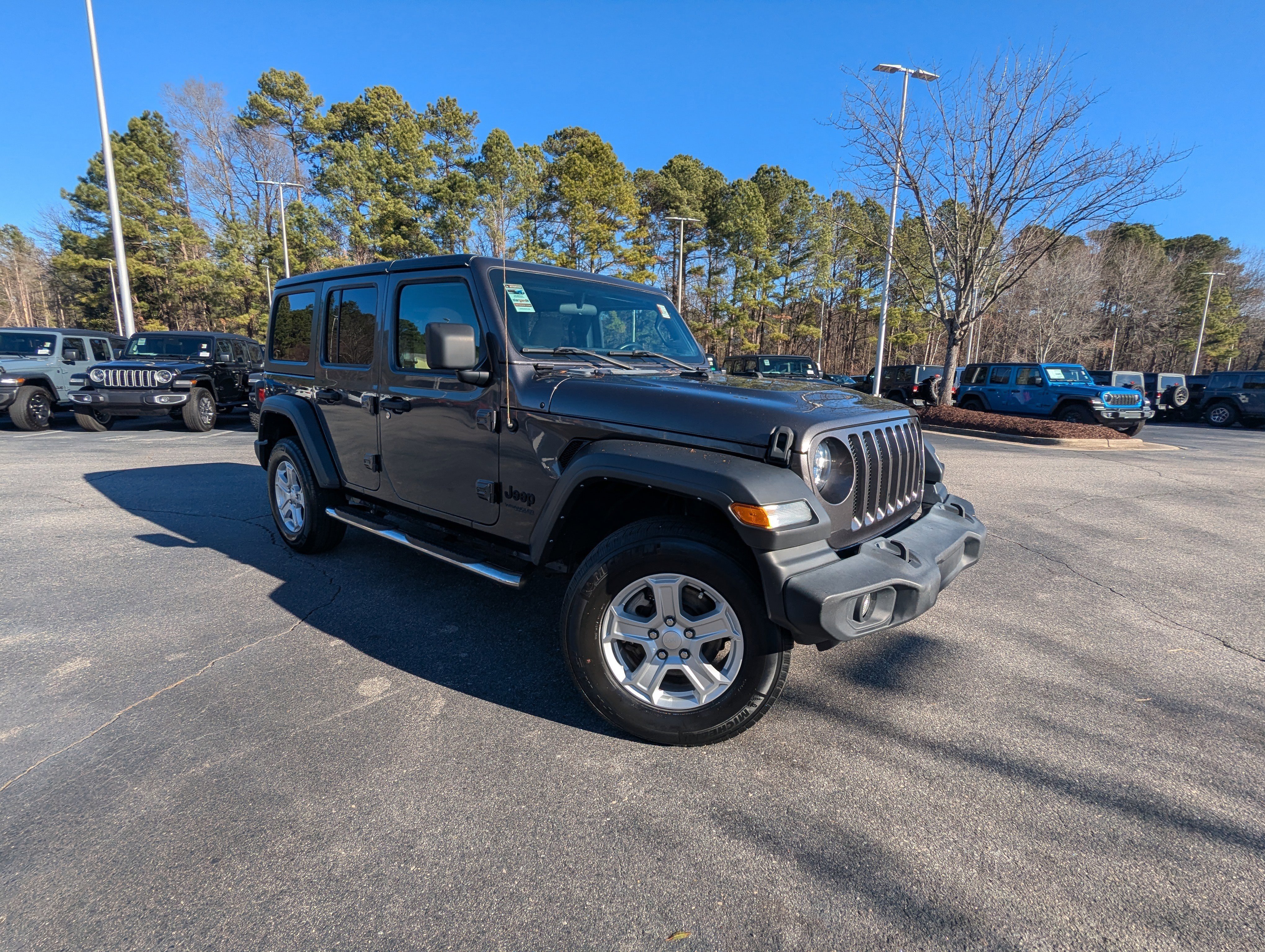 Certified 2022 Jeep Wrangler Sport S image 3