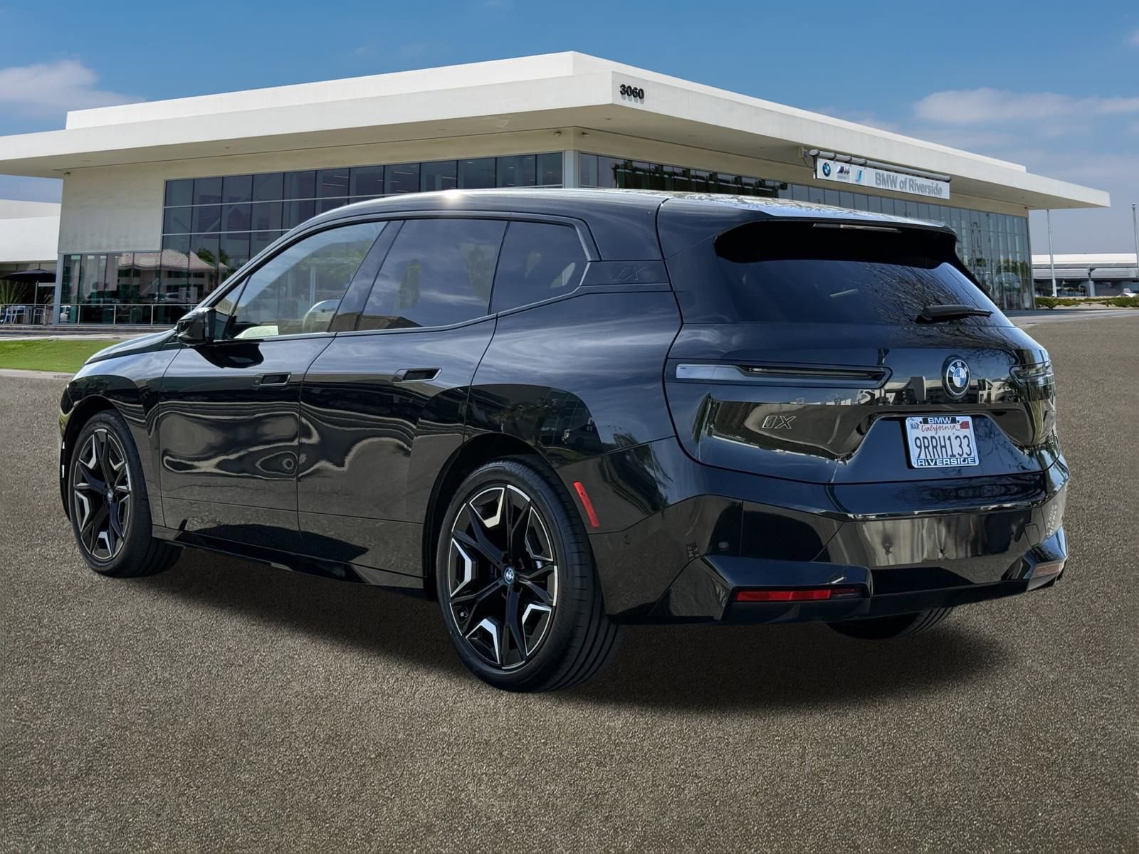 Used 2025 BMW iX M60 image 8