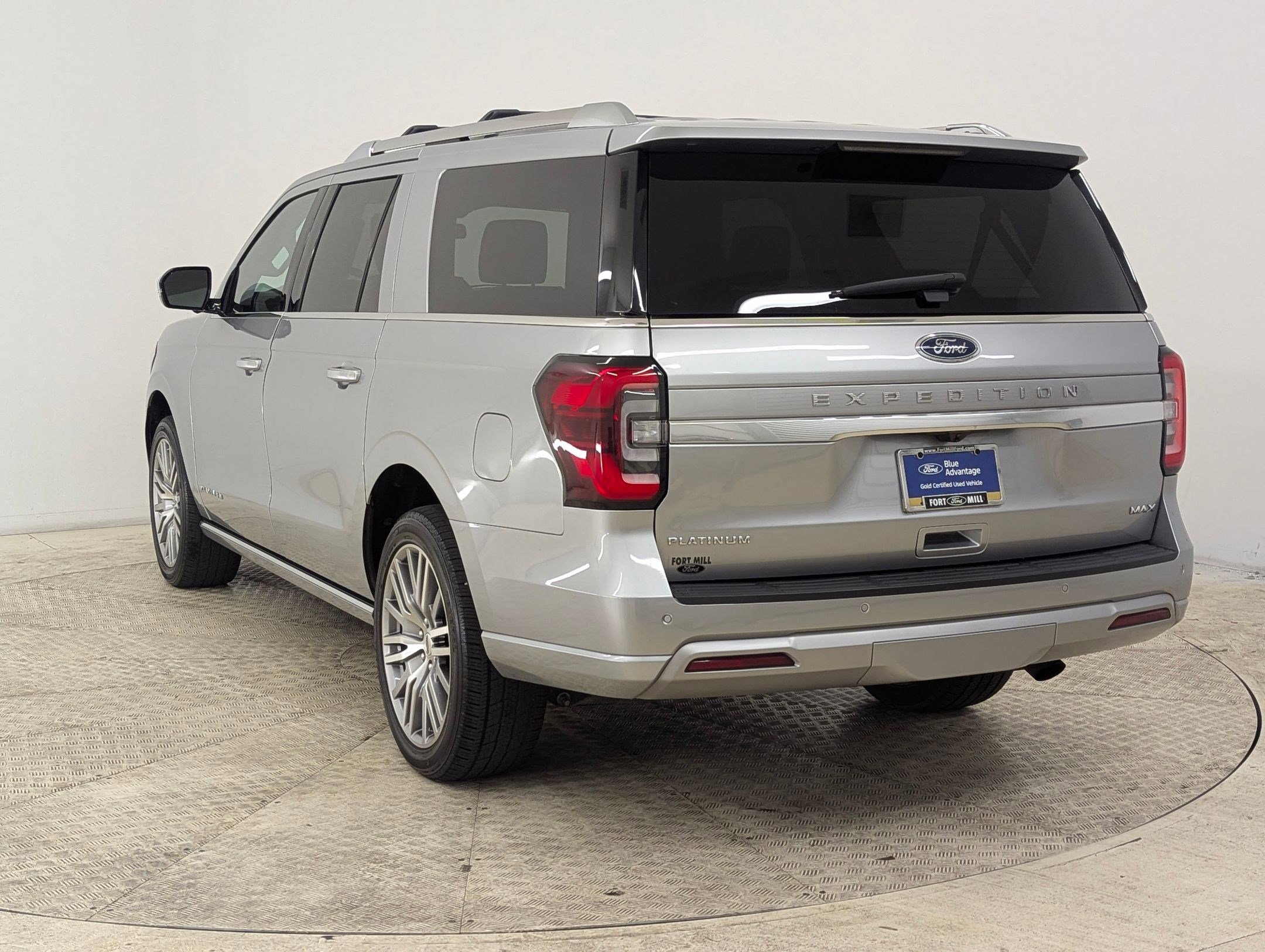 Certified 2023 Ford Expedition Max Platinum image 3
