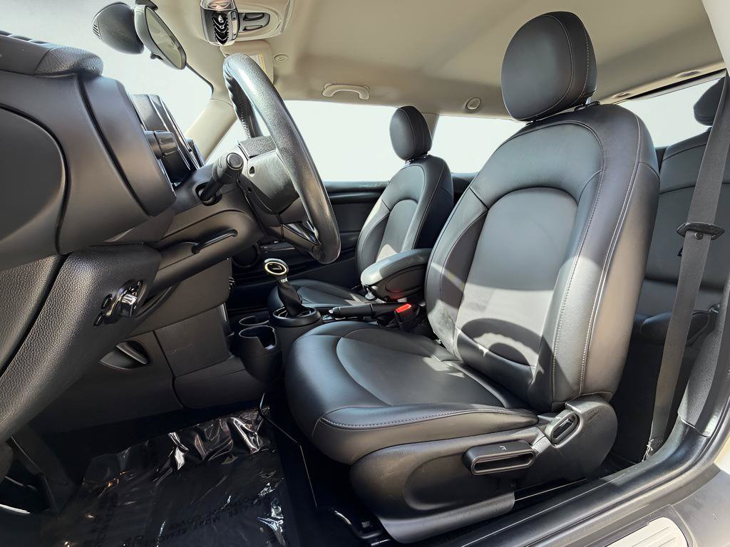 Used 2018 MINI Cooper 2-Door Hardtop FWD image 18