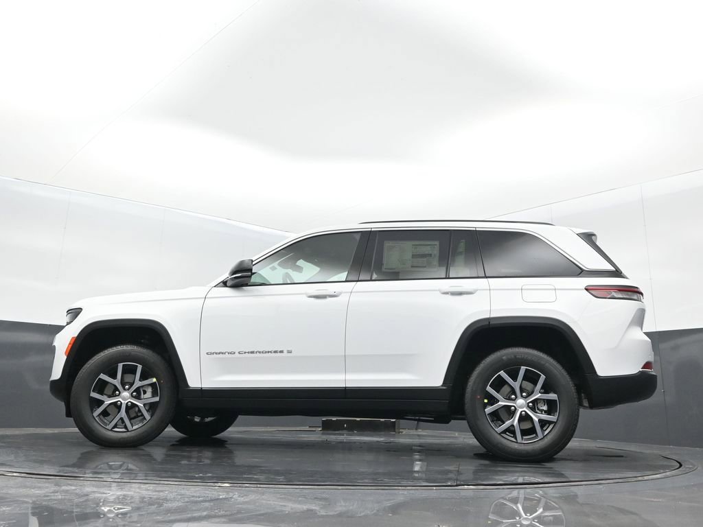 New 2025 Jeep Grand Cherokee Limited w/ Trailer Tow Package image 34