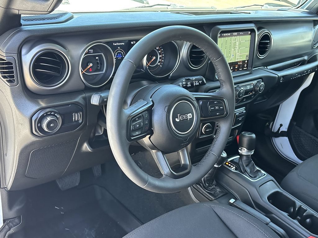 Used 2023 Jeep Wrangler Unlimited Sport AWD/4WD image 10