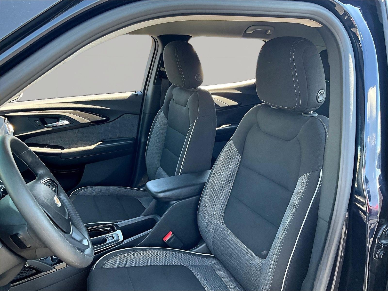 Used 2021 Chevrolet TrailBlazer LS FWD image 20