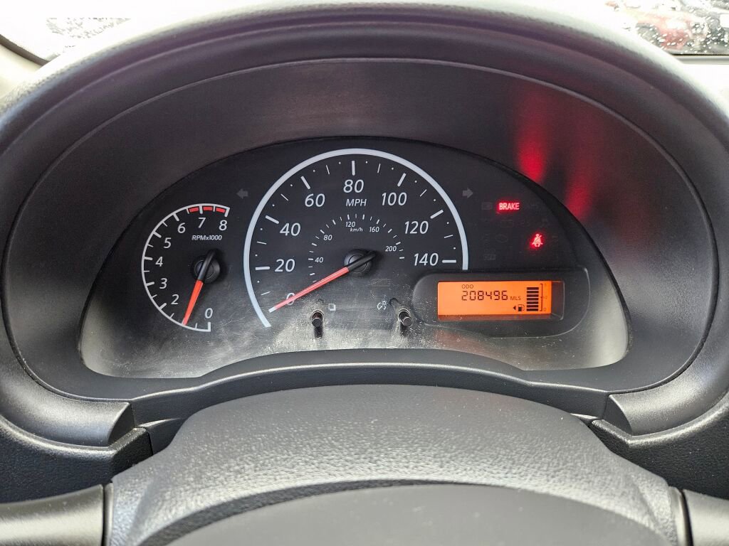 Used 2014 Nissan Versa S FWD image 15