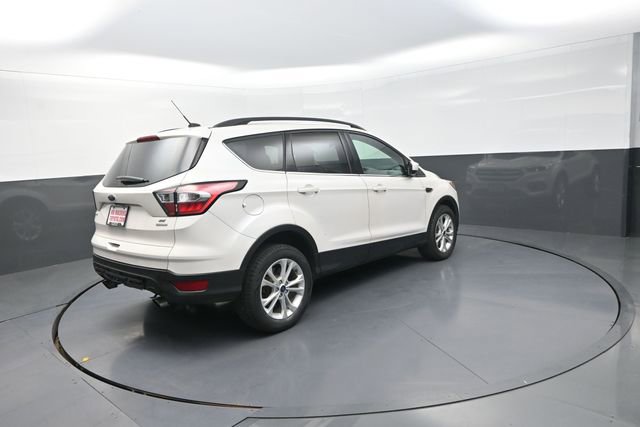 Used 2018 Ford Escape SE image 14