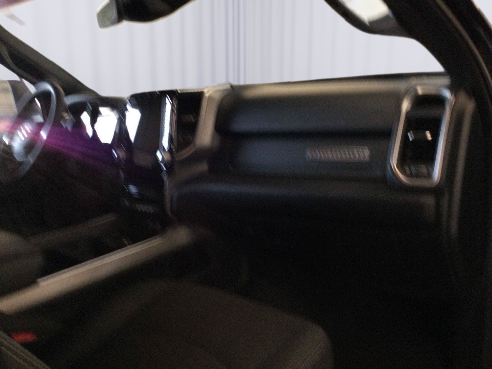 New 2026 RAM 2500 Big Horn AWD/4WD image 37