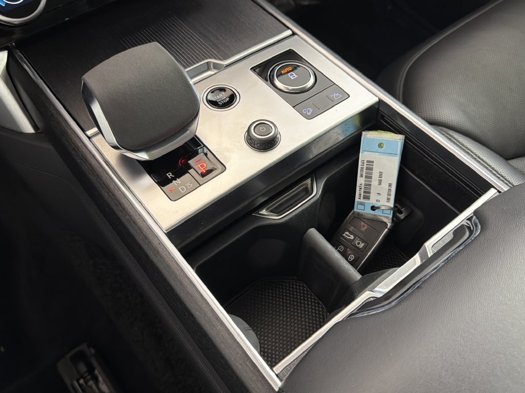 Used 2023 Land Rover Range Rover First Edition AWD/4WD image 27