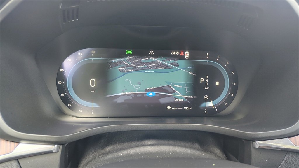 Certified 2023 Volvo XC60 B5 Plus w/ Climate Package image 12