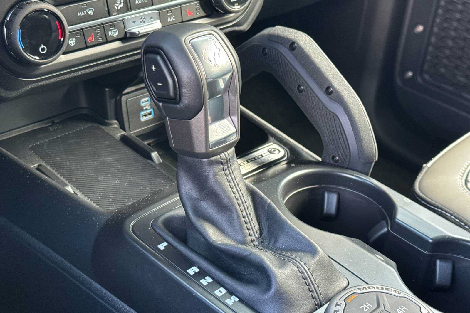 New 2025 Ford Bronco Outer Banks w/ Sasquatch Package AWD/4WD image 19