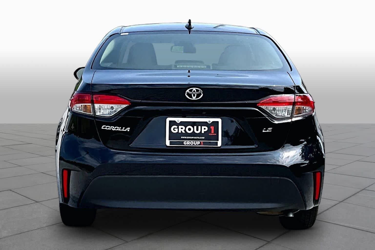 Used 2024 Toyota Corolla LE FWD image 9