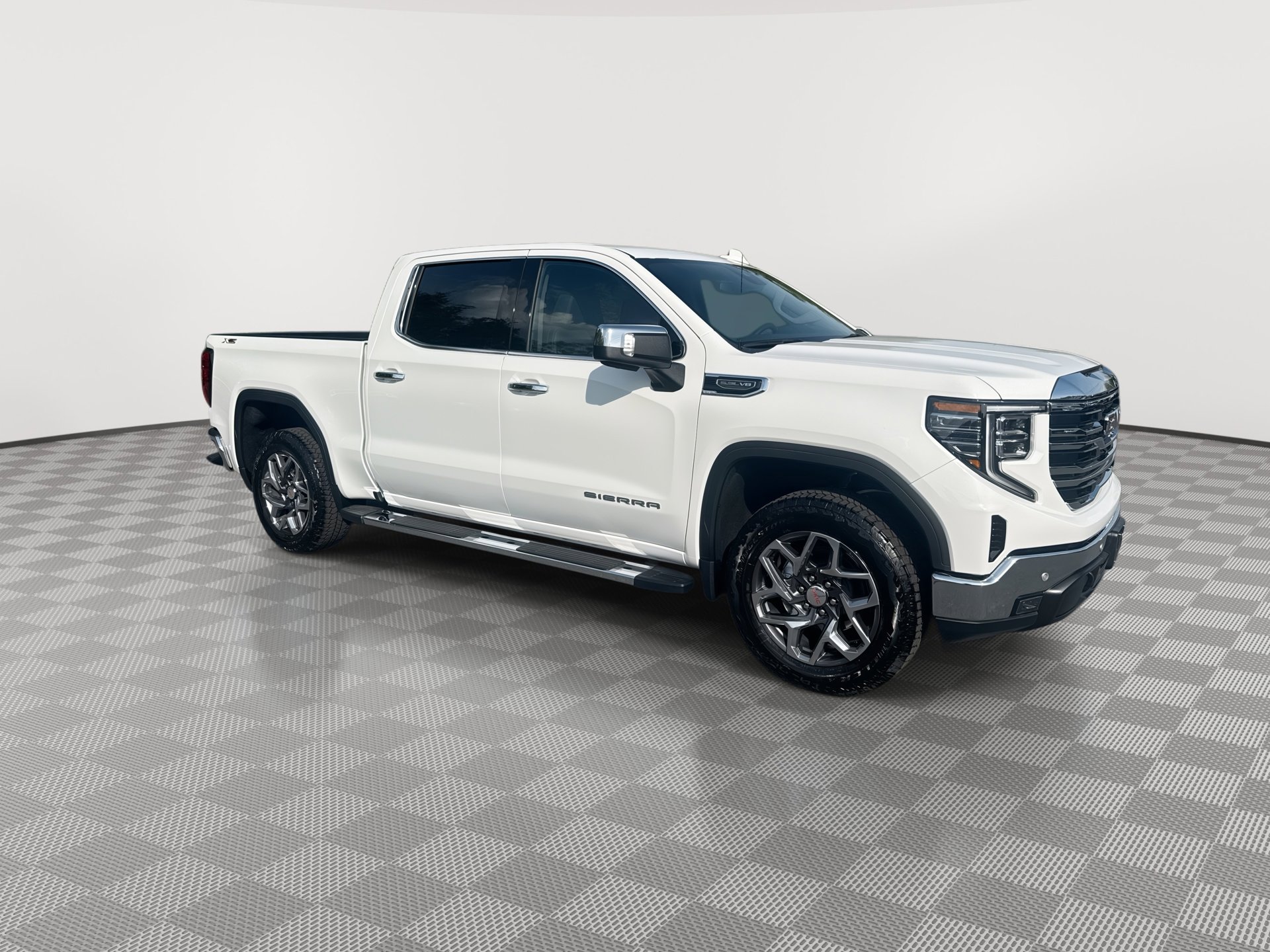New 2026 GMC Sierra 1500 SLT w/ SLT Premium Plus Package AWD/4WD image 2