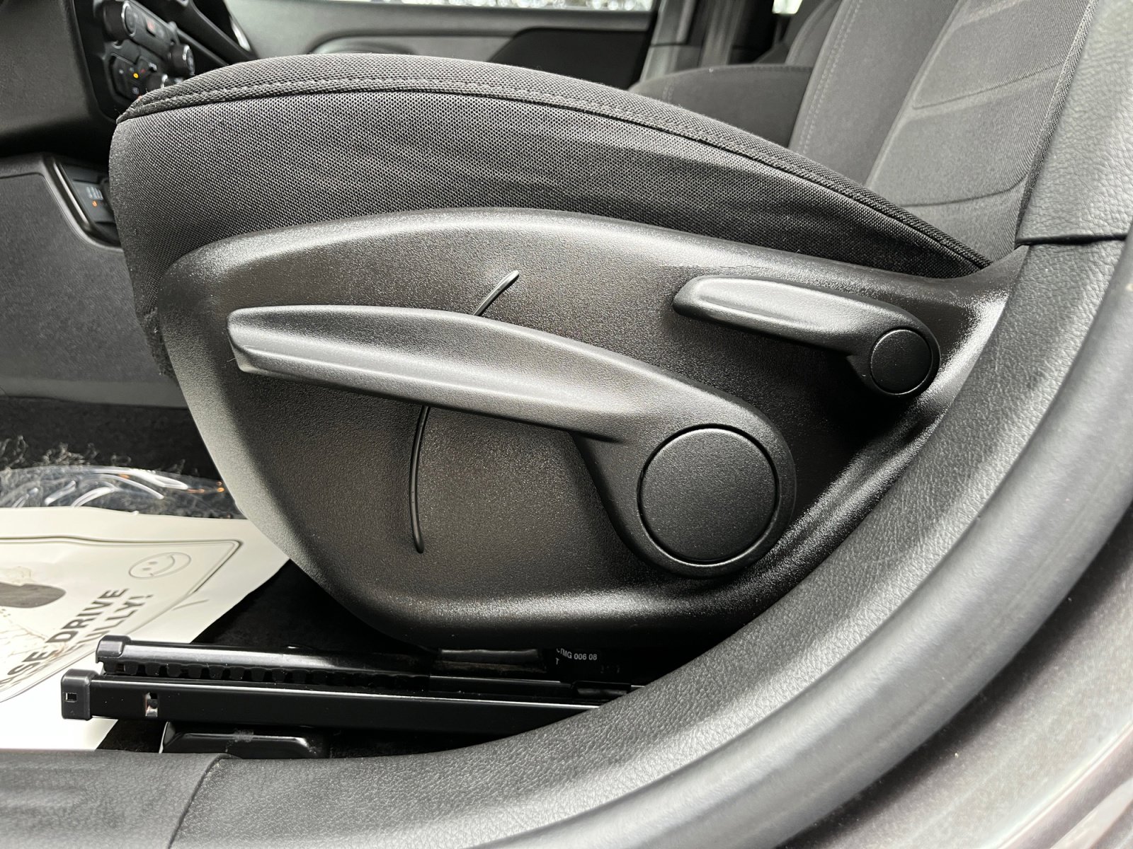 Used 2020 Jeep Renegade Latitude w/ Cold Weather Group image 14