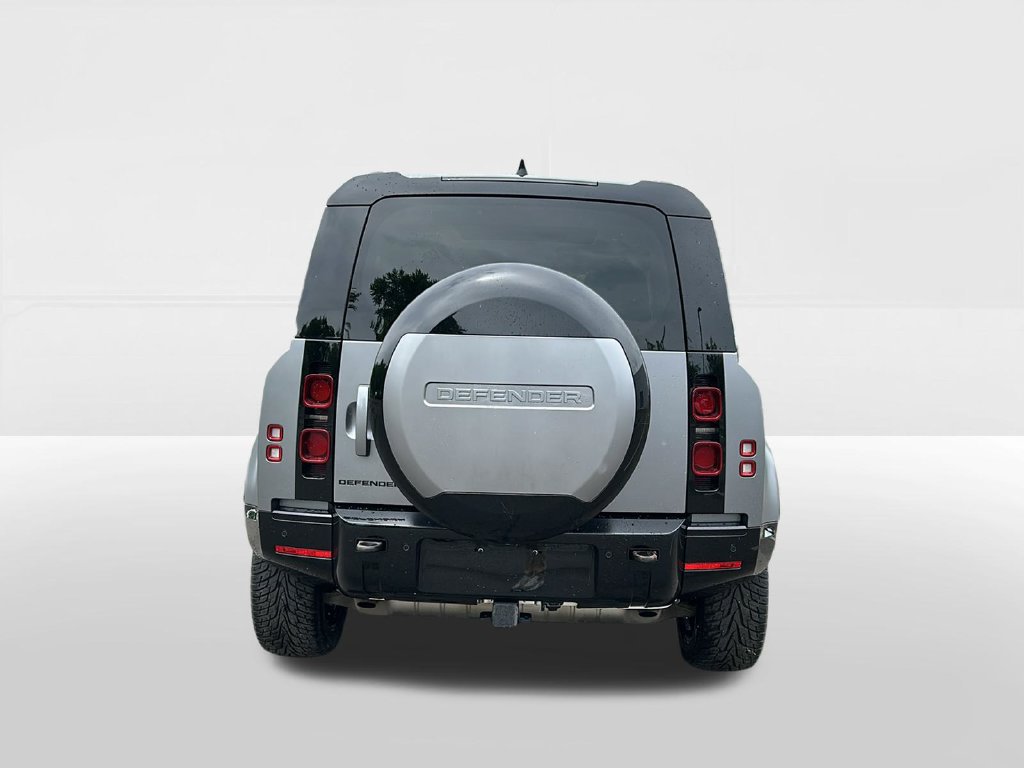 Certified 2024 Land Rover Defender 110 X-Dynamic SE AWD/4WD image 5