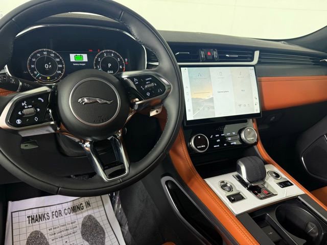 New 2026 Jaguar F-PACE R-Dynamic S image 20