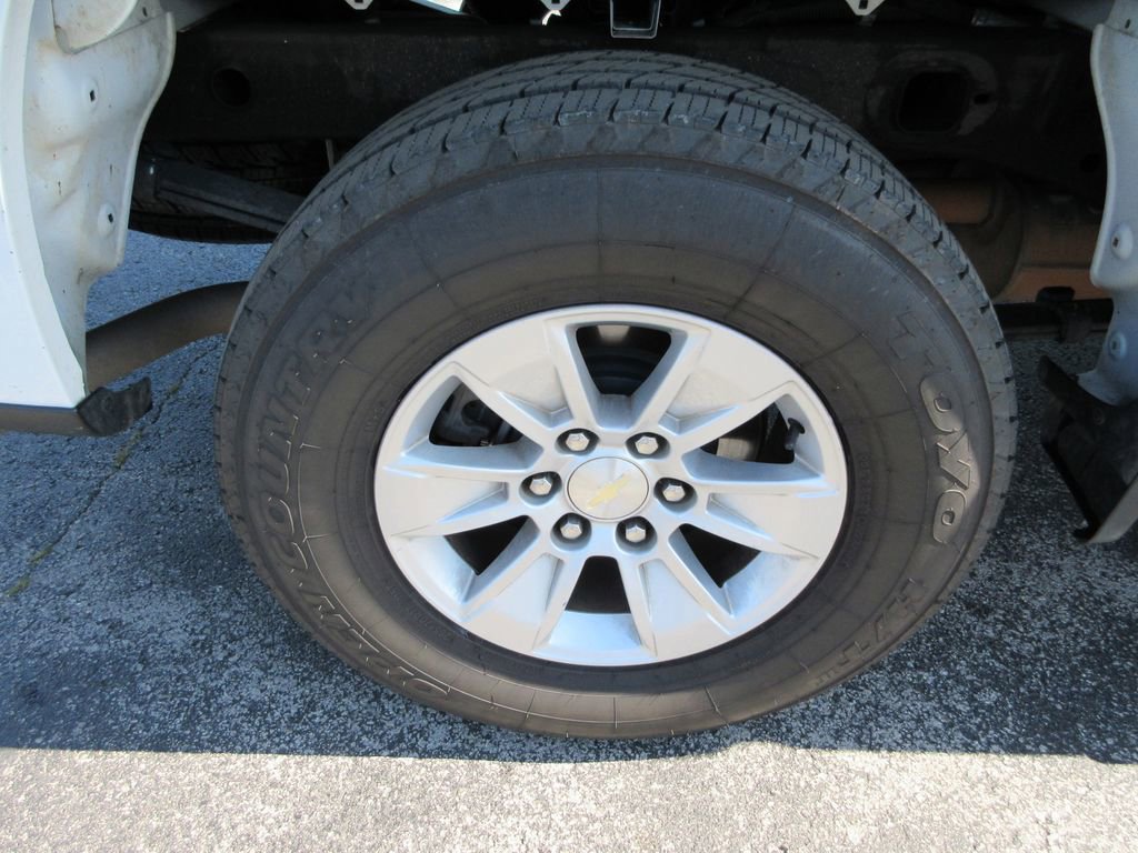 Used 2021 Chevrolet Silverado 1500 LT AWD/4WD image 9