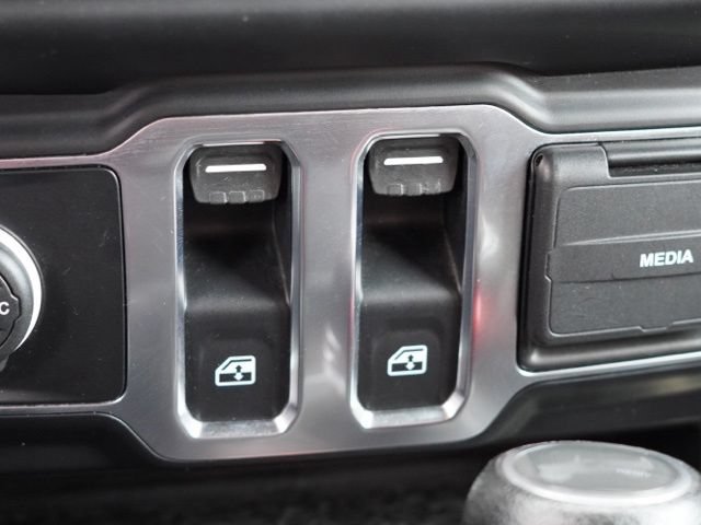 Used 2022 Jeep Wrangler Sport AWD/4WD image 27