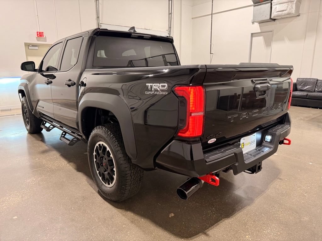 Used 2026 Toyota Tacoma TRD Off-Road AWD/4WD image 7