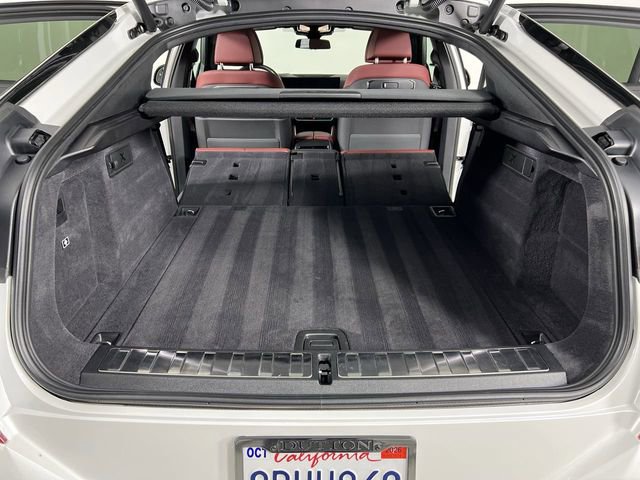 Used 2025 BMW X6 M60i w/ Parking Assistance Package image 27