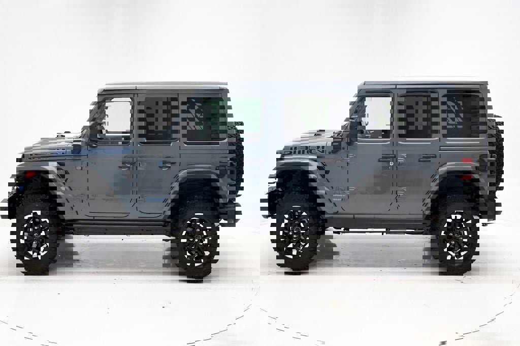 Used 2024 Jeep Wrangler Unlimited Rubicon 4xe image 7