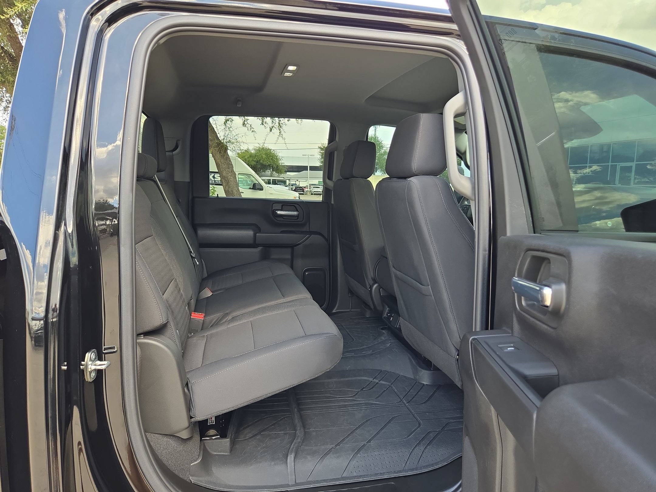 Certified 2024 Chevrolet Silverado 2500 Custom w/ Custom Value Package AWD/4WD image 22