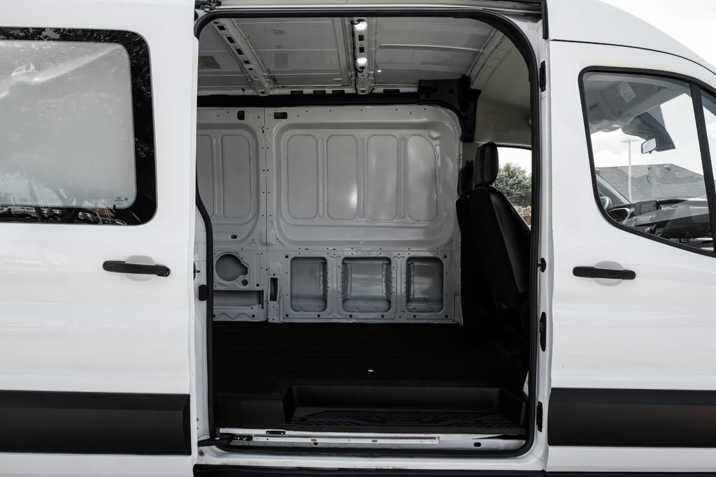 Used 2021 Ford Transit 250 Medium Roof image 33