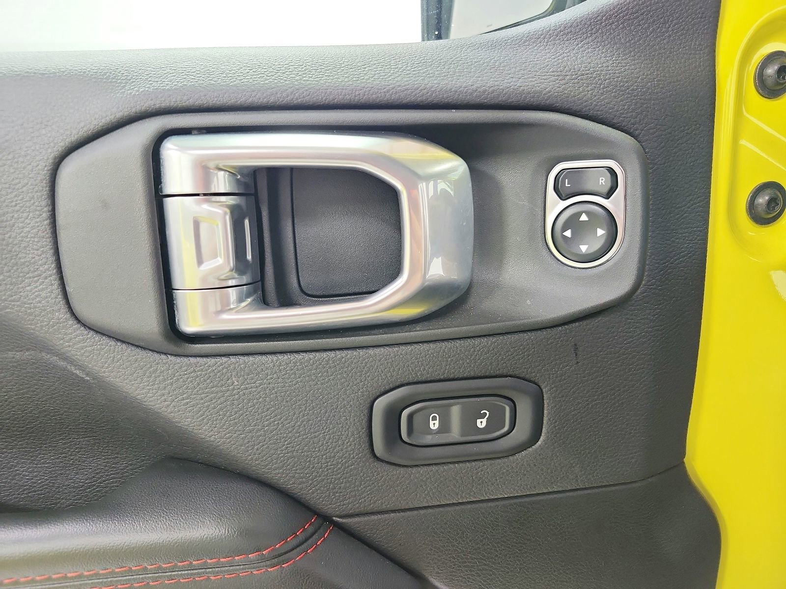 Used 2024 Jeep Wrangler Unlimited Rubicon image 35