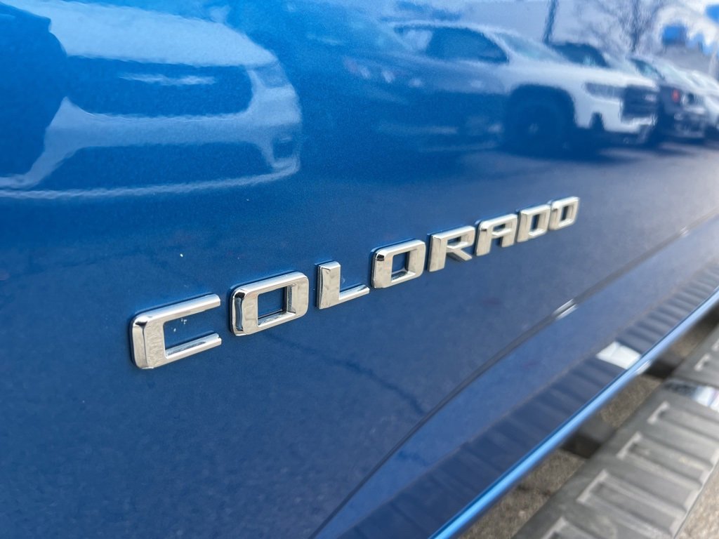 Used 2022 Chevrolet Colorado LT w/ Chrome Appearance Package image 30