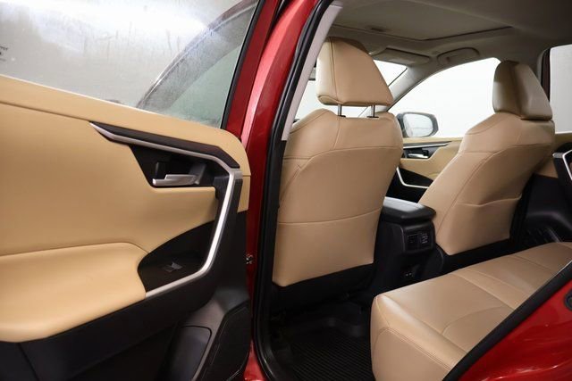 Certified 2025 Toyota RAV4 XLE Premium image 30